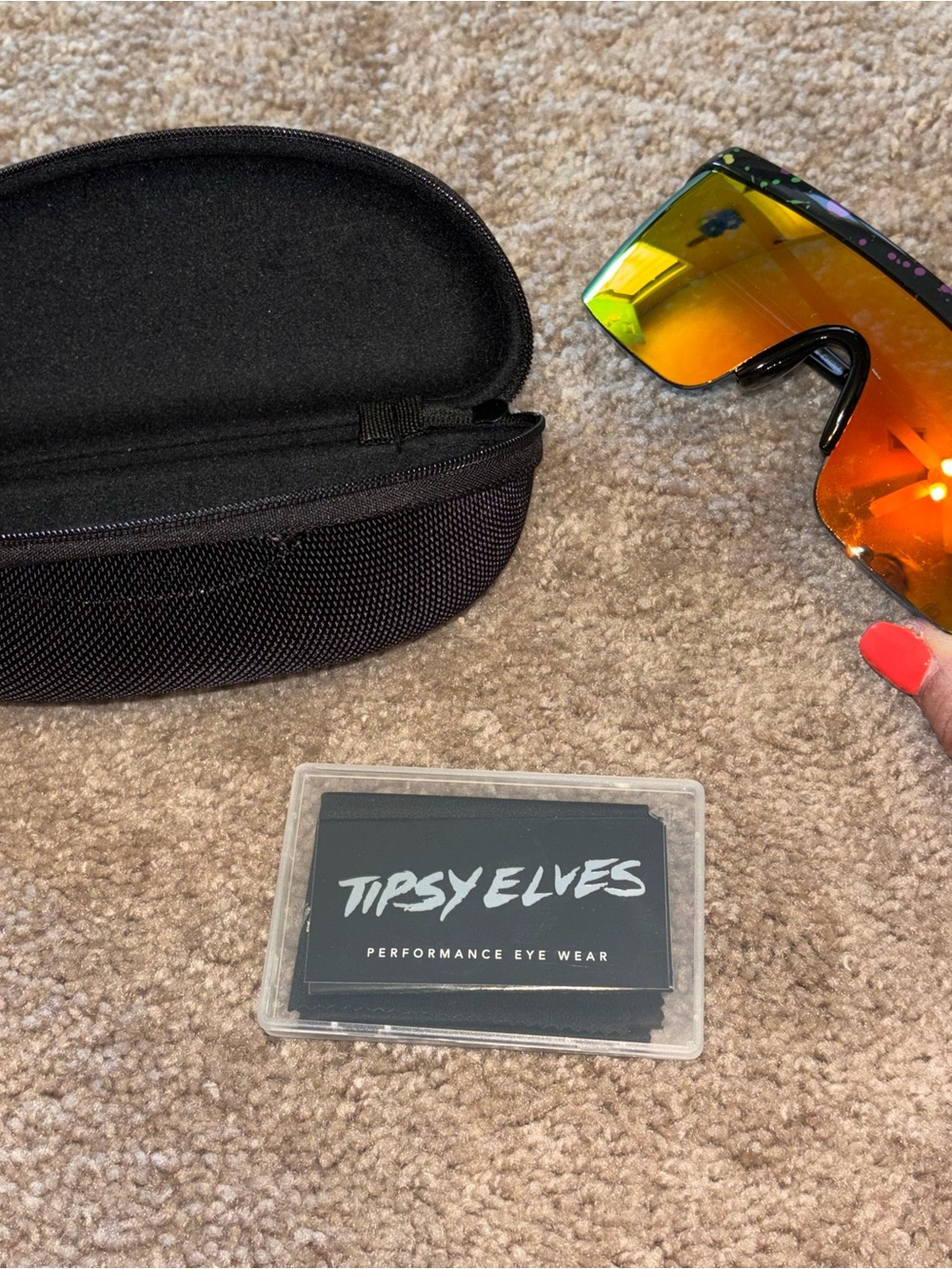 Tipsy Elves Performance sunglasses new with case